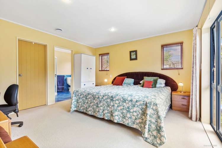 32 Baulcomb Parade Windsor Park_8