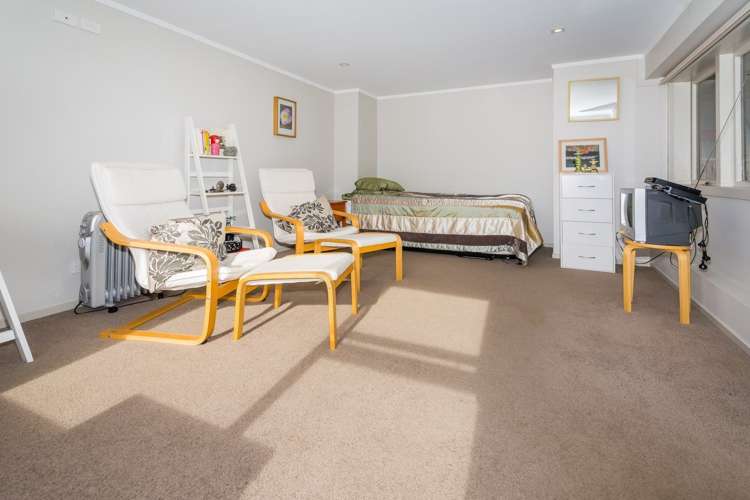 23 Mayall Avenue Beach Haven_15