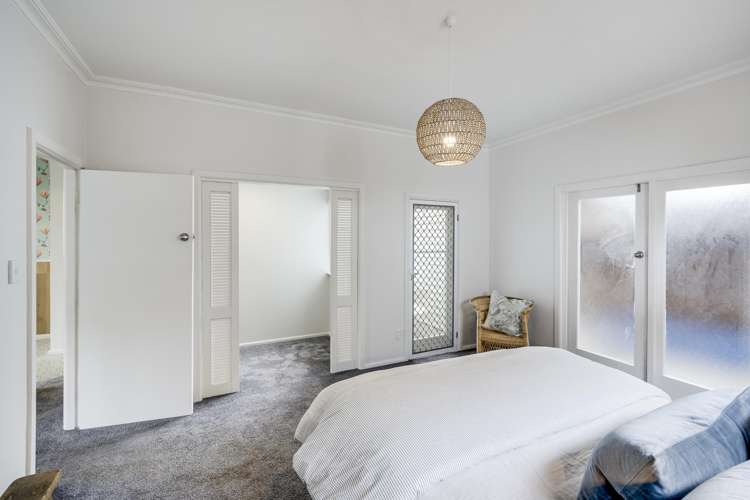 2/8 Meeanee Quay Westshore_15