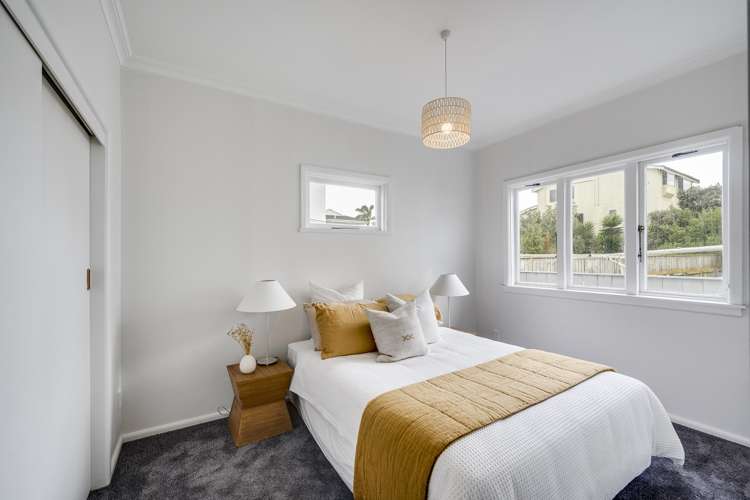2/8 Meeanee Quay Westshore_12