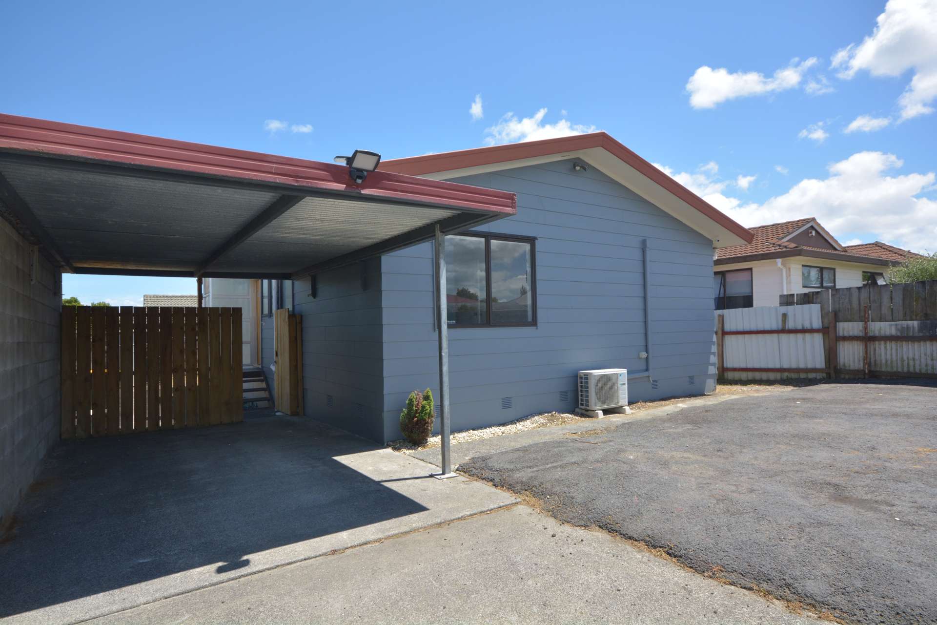 2/24 Norrie Smith Avenue Flat Bush_0