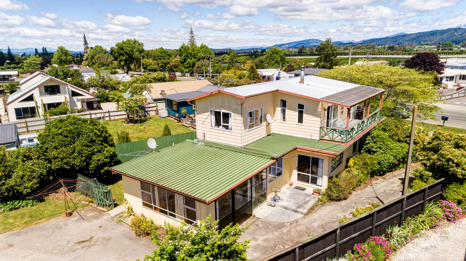 61 Main Road Tuatapere_0