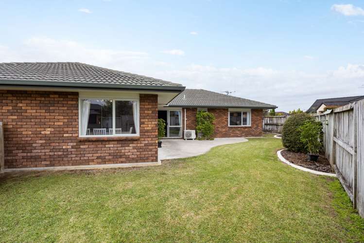 81 Wiltshire Drive Huntington_16