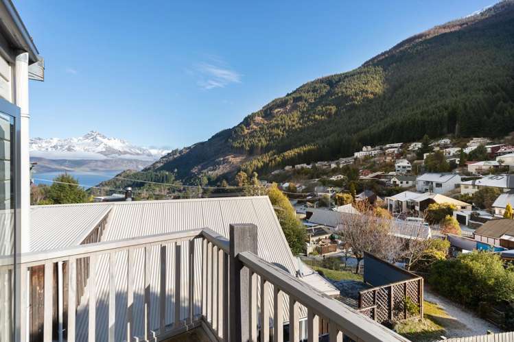 214 Fernhill Road Fernhill/Sunshine Bay_20