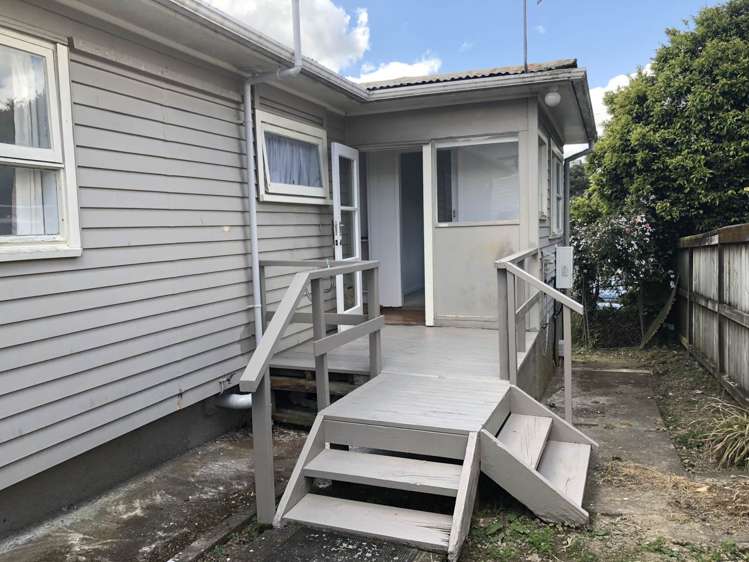 43 Pupuke Road Birkenhead_10