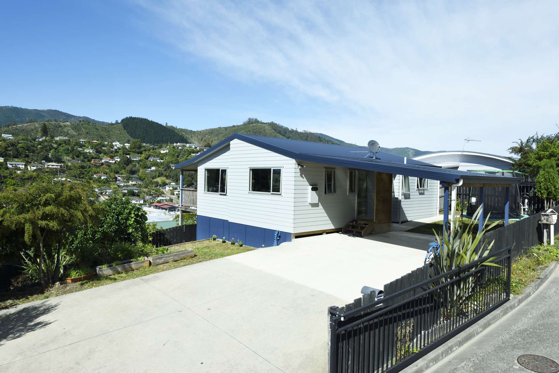 22 Saint Lawrence Street Toi Toi_0