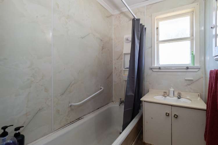 45 Racecourse Road Allenton_8