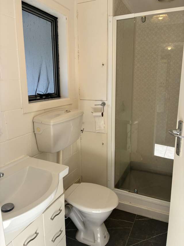 4B Blyton Lane Pakuranga Heights_4