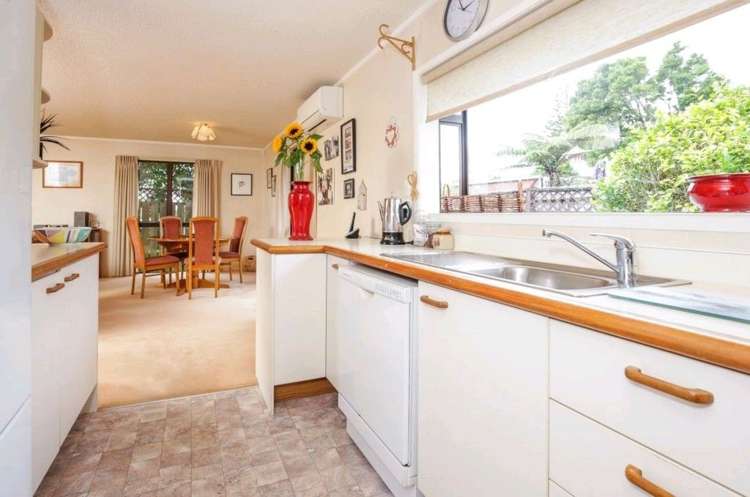 19b Kay Drive Blockhouse Bay_3