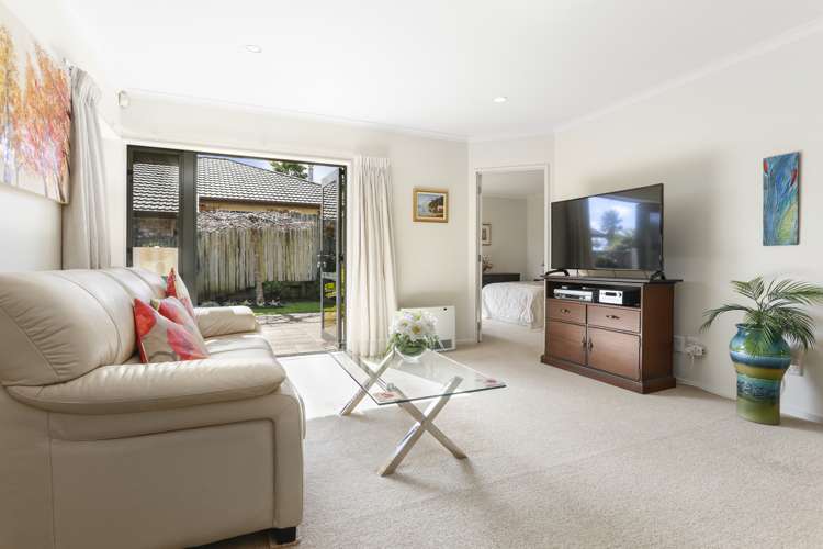 7 Canonbie Place East Tamaki Heights_10