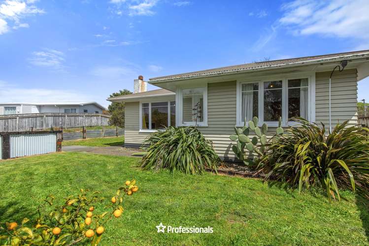 18 Titoki Road Raumati Beach_17