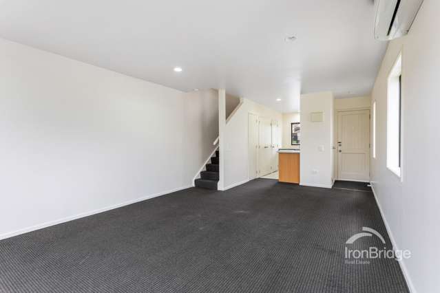 3/10 John Jennings Drive Oteha_1