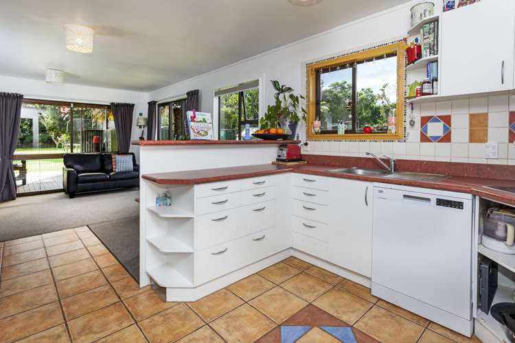 7 Aileen Place Whangamata_9