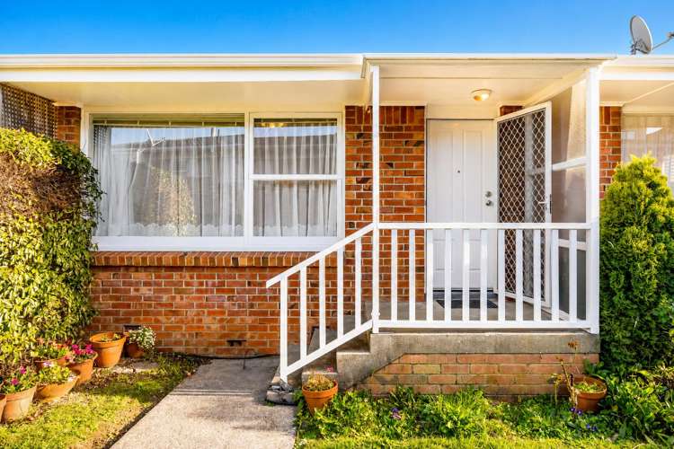 2/7 Evelyn Place Hillcrest_14