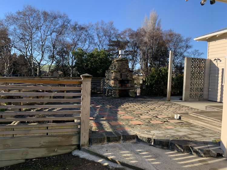 37 Main Road Owaka_21