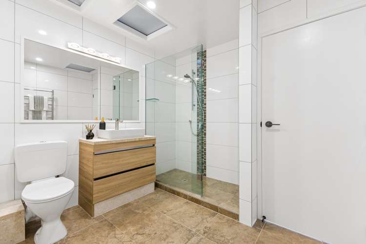 2/1 Arkley Avenue Farm Cove_17