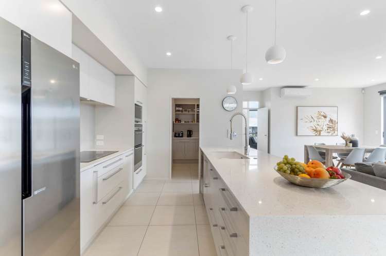 16 Lydiard Place Beachlands_14