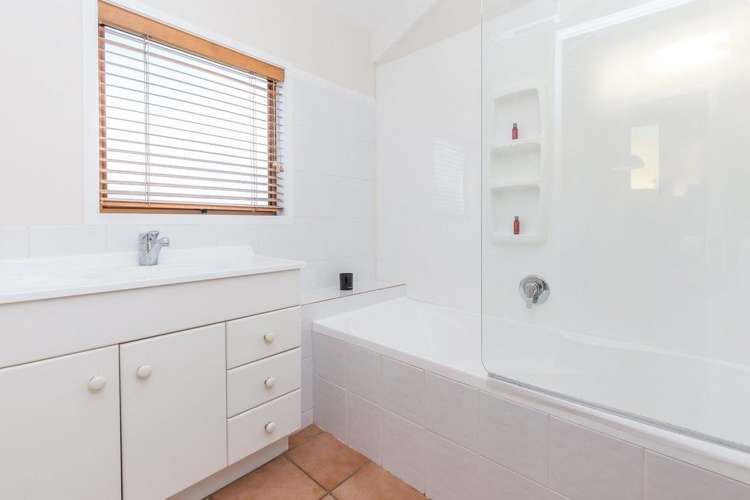 2/5 Tennyson Avenue Takapuna_12