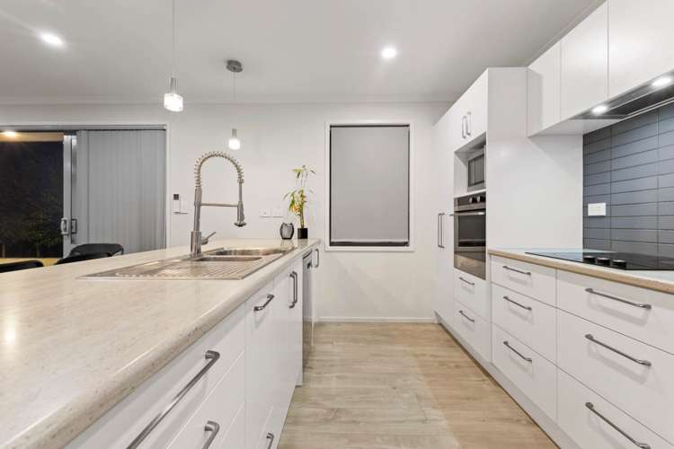 20 Biplane Street Takanini_10