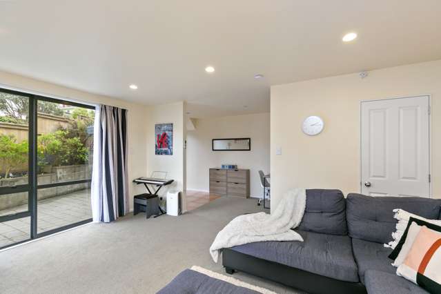 42a Thurleigh Grove Karori_1