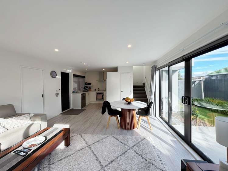 2/20 Inglis Street Phillipstown_5