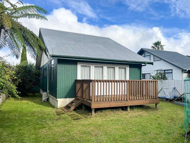 3/25A Beach Road, Te Atatu Peninsula