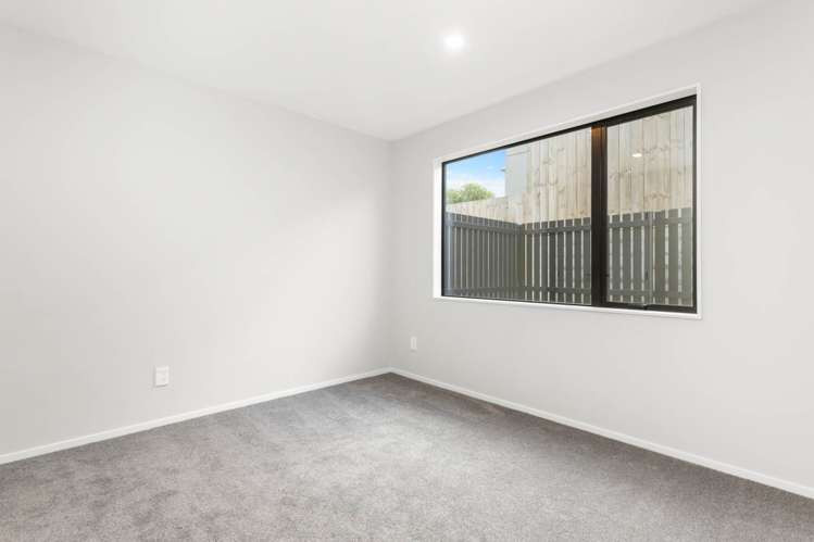 F/345 Great South Road Greenlane_5