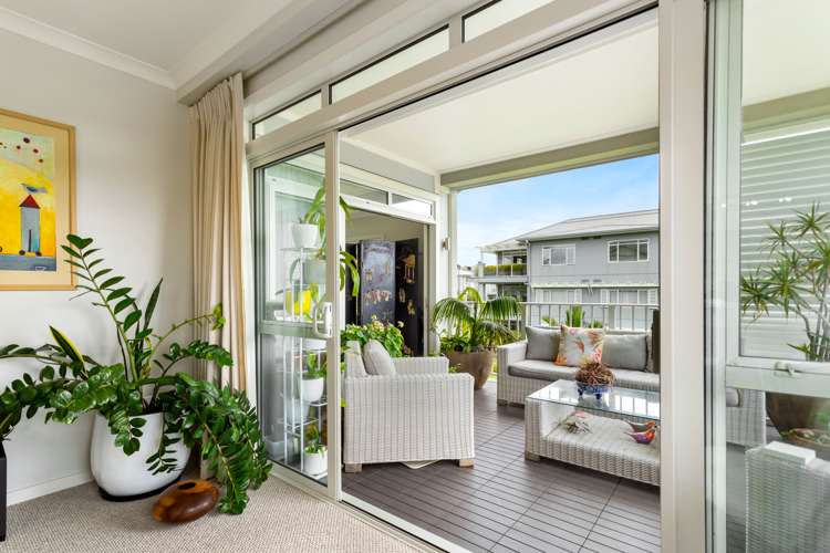 86 Landmark Terrace Orewa_11