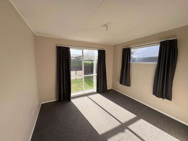 65 Meadowvale Drive 10516_4