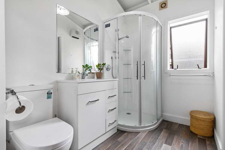 4/33 Eskdale Road Birkdale_7