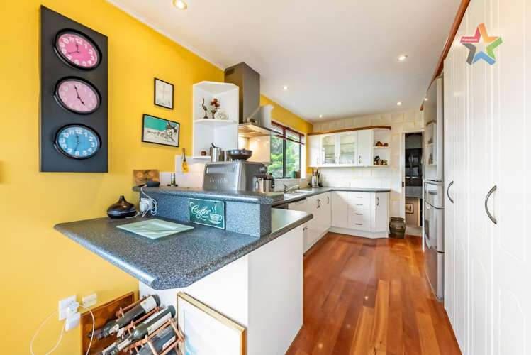 14 Matuhi Street Tirohanga_13