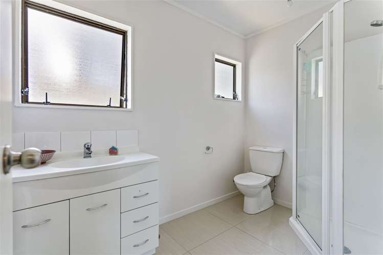 19a Greenock Road Ranui_8