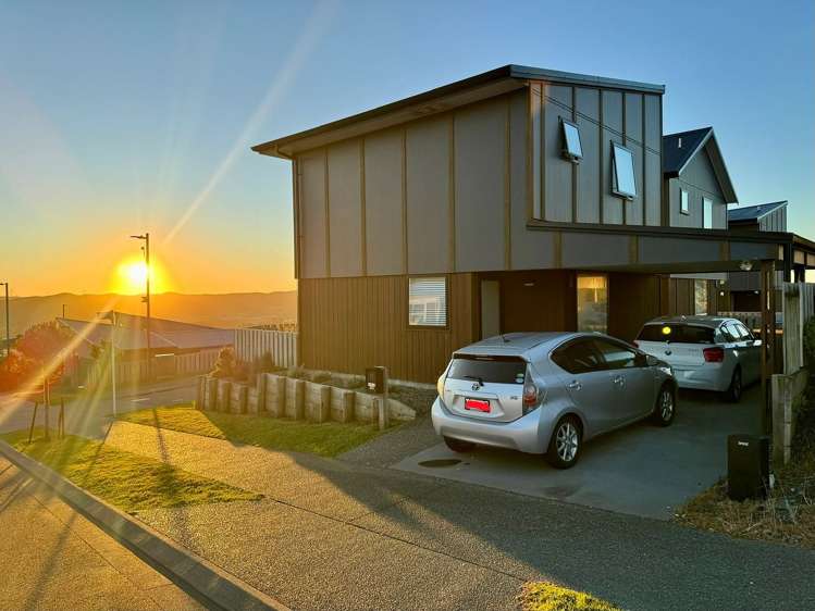 73 Cedarwood Street Woodridge_1