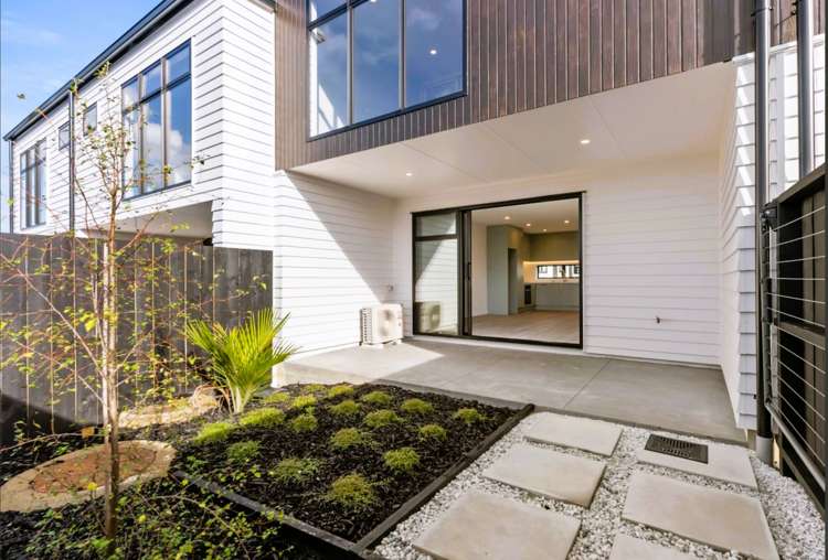 4/14 Eastwood Rise Browns Bay_2