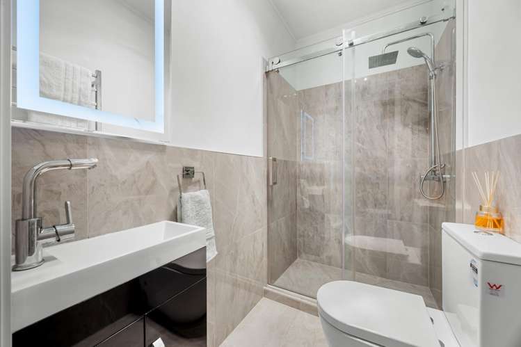 15A Reynella Drive Massey_13