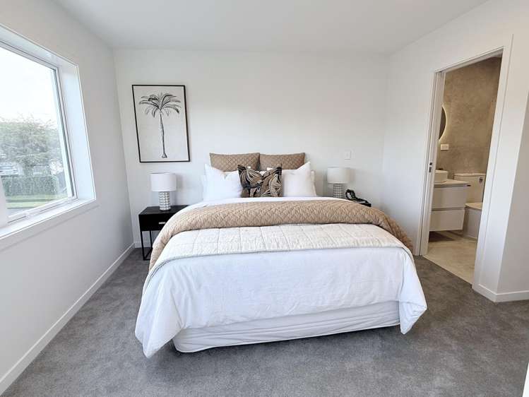 4b Towra Place Botany Downs_8