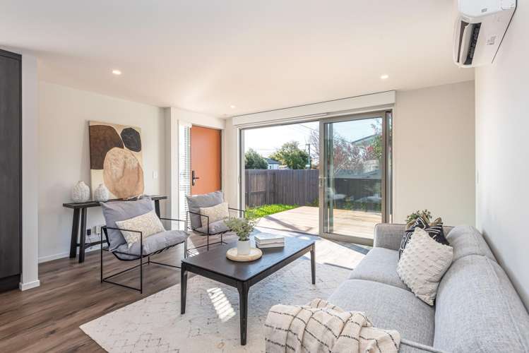 1/6 Strauss Place Somerfield_2