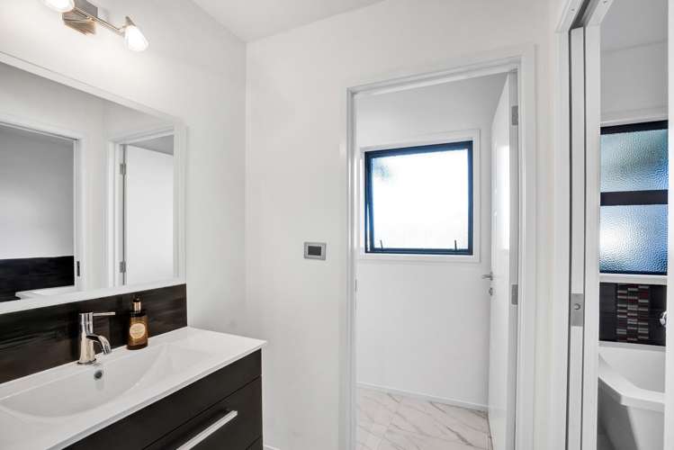 60 Monmouth Road Pembroke_37