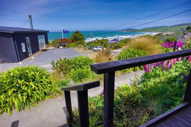Coastal lifestyle and motel opportunity in Catlins