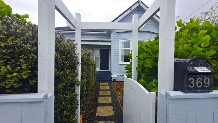  369 Jackson Street Petone_13