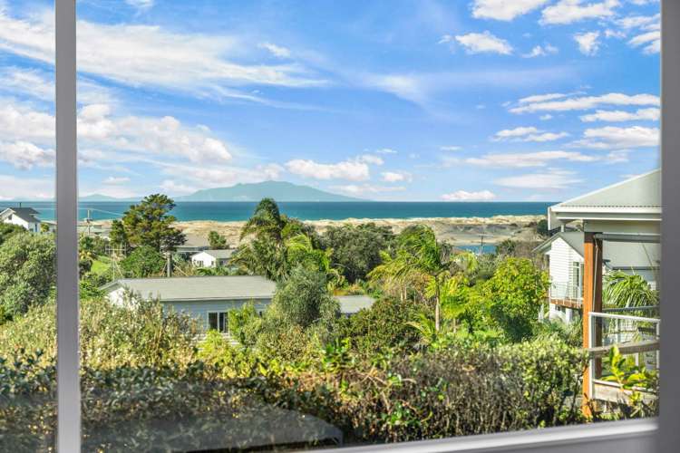 27 Taranui Place Mangawhai Heads_40