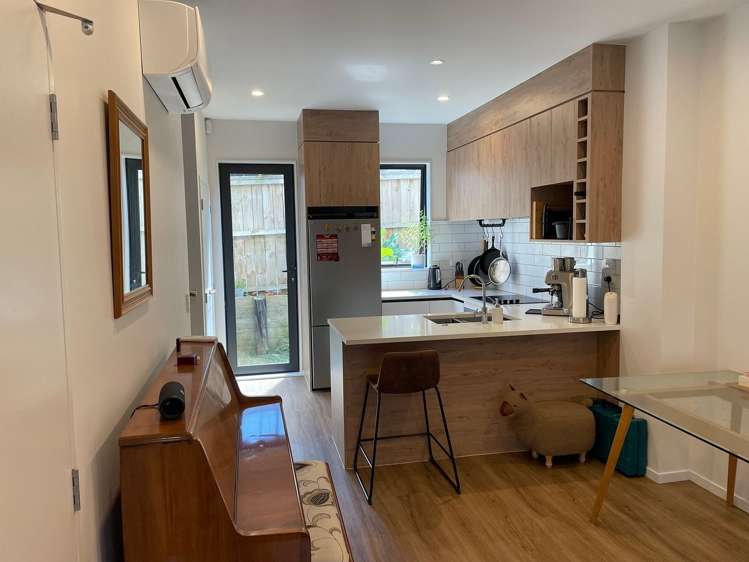 4/22 Coniston Avenue Te Atatu South_2