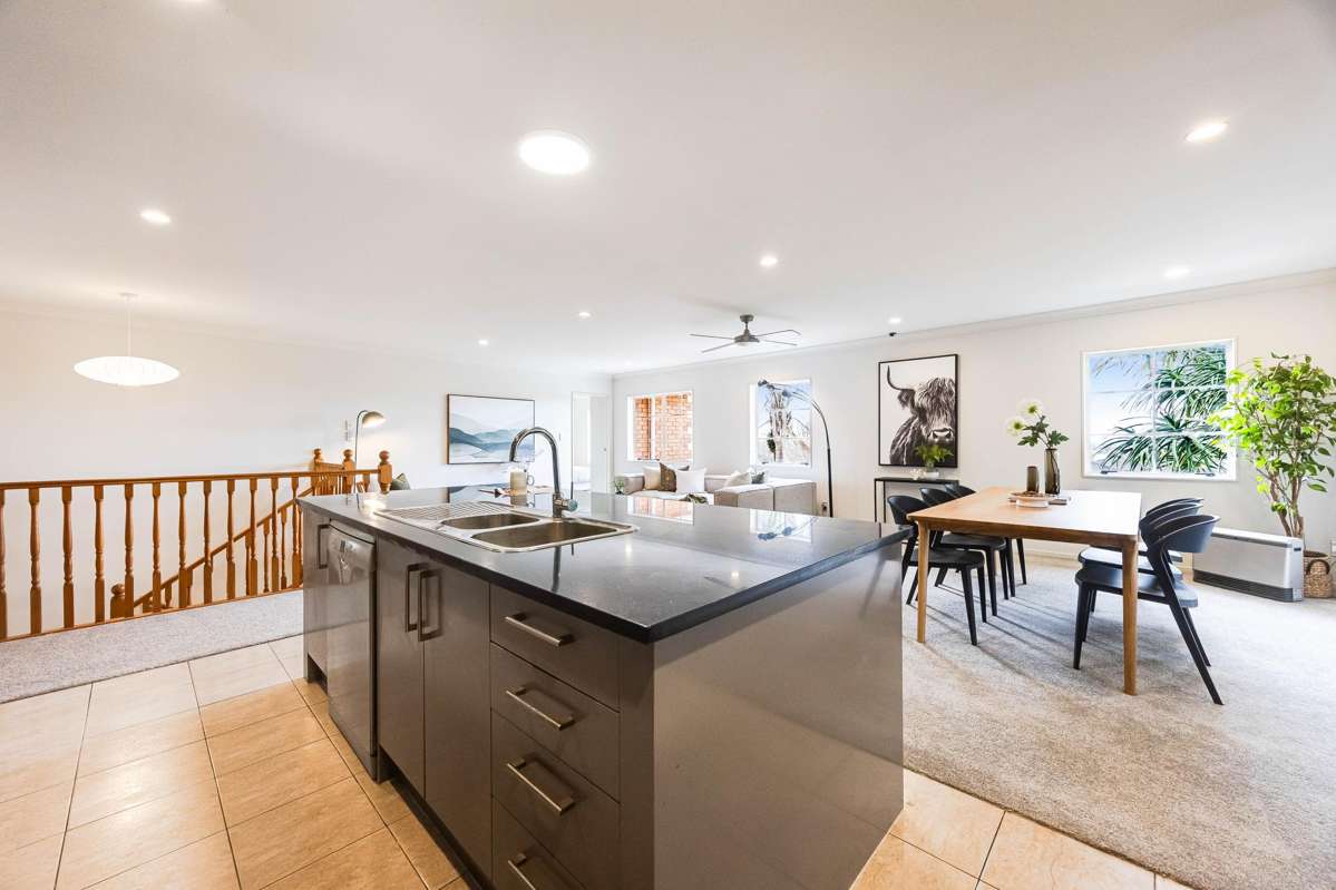 54 Leafield Crescent_1