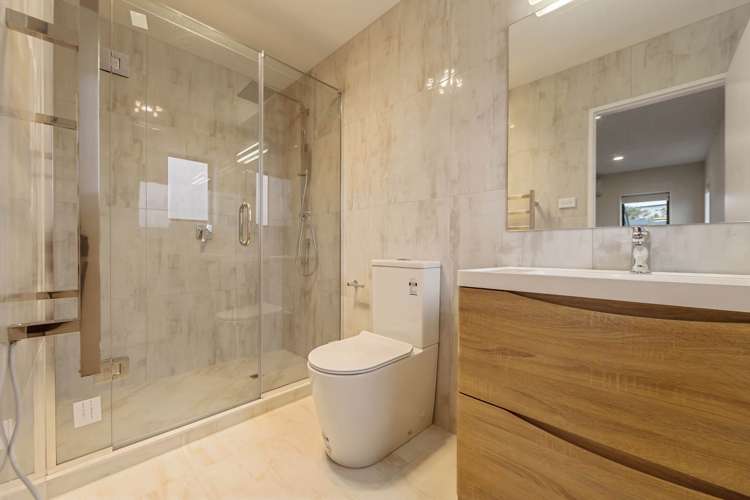 15 Bridget Court Red Beach_13