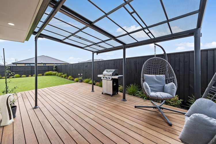 28 Whitehorn Drive Lincoln_21