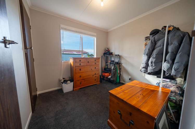 19 Peace Street Tuatapere_12