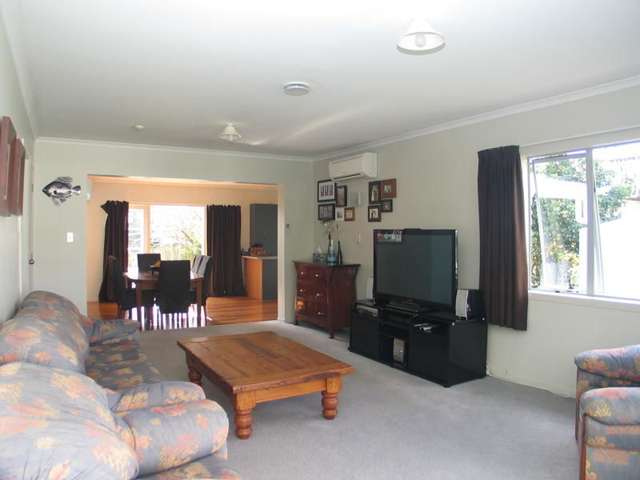 15 Bertram Road Kawakawa Bay_3