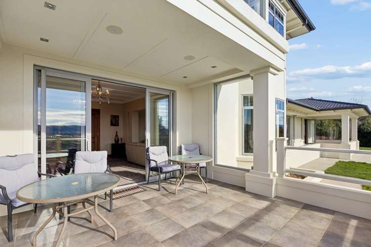 6 Gracemount Place Kinmont Park_13