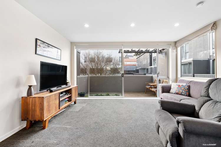 15/37 Daniell Street Newtown_3