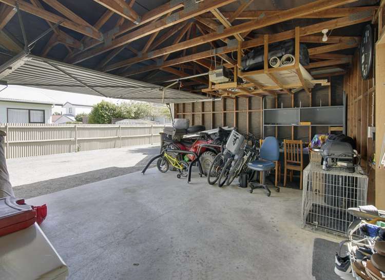 2/6 Manson Avenue Stoke_15